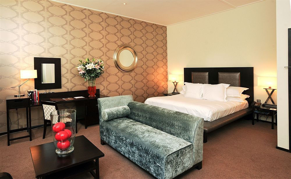 Ten Square Hotel Belfast Exterior foto